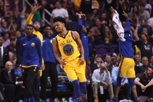 赵继伟胡明轩合计9投0中得2分 7次失误太致命